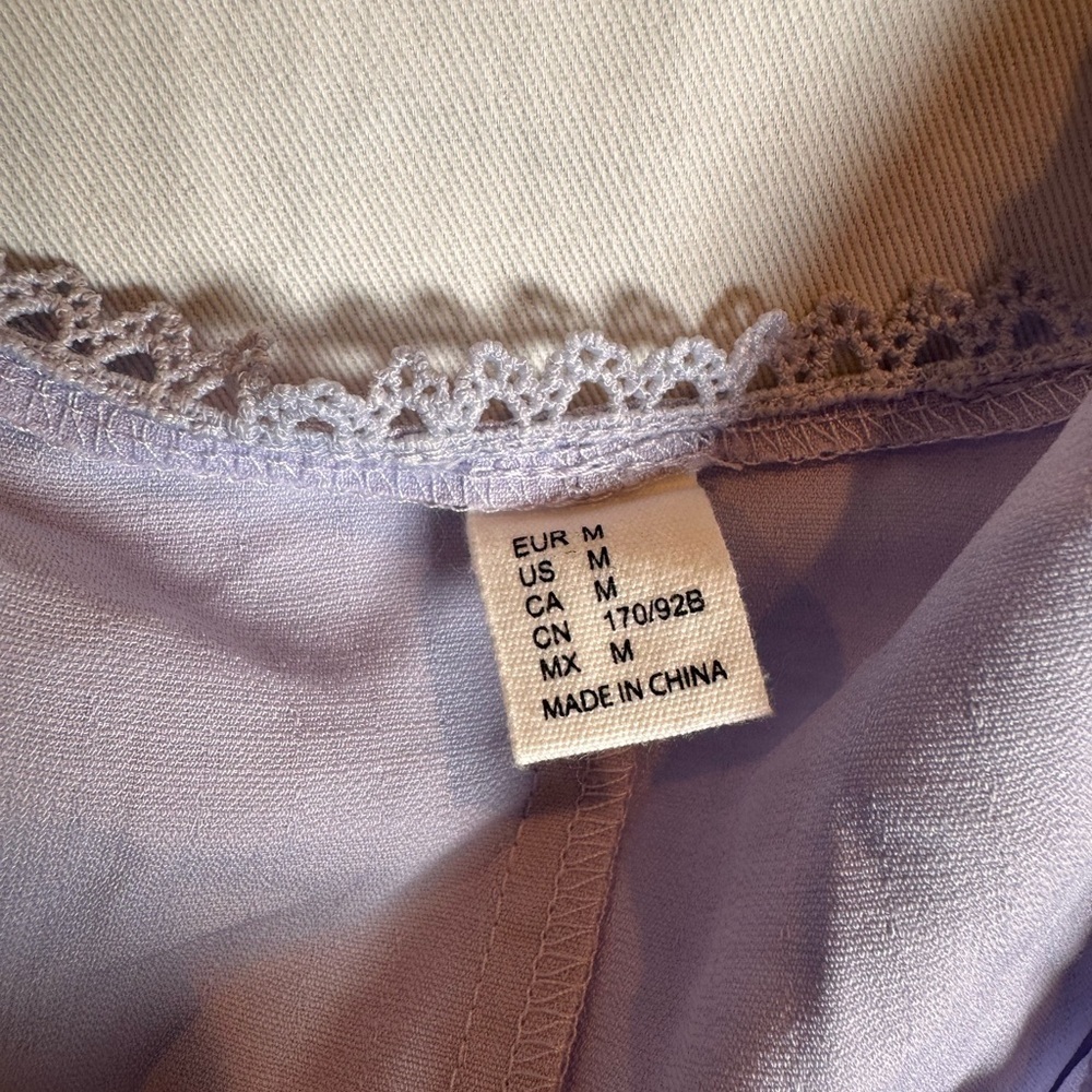 Embroidered Ruffle-collar Lilac Blouse - Picture 6 of 7